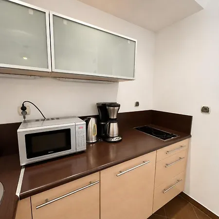 River Tower Nad Parseta 아파트 코워브제크