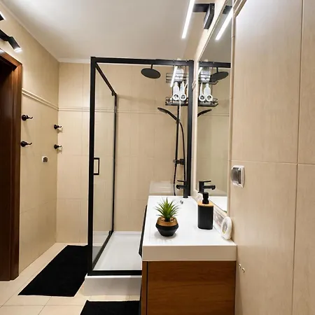 River Tower Nad Parseta 아파트 *